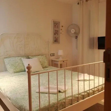 Adeje Paradise En Tenerife Sur * Адехе